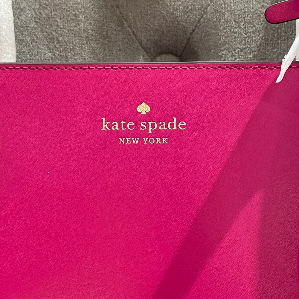 ❌SOLD❌ - Kate Spade Emilia Large Tote - Picture 6 of 9